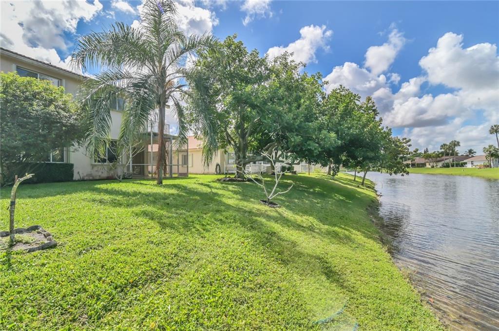 Coquina Lakes /Riverglen - Residential