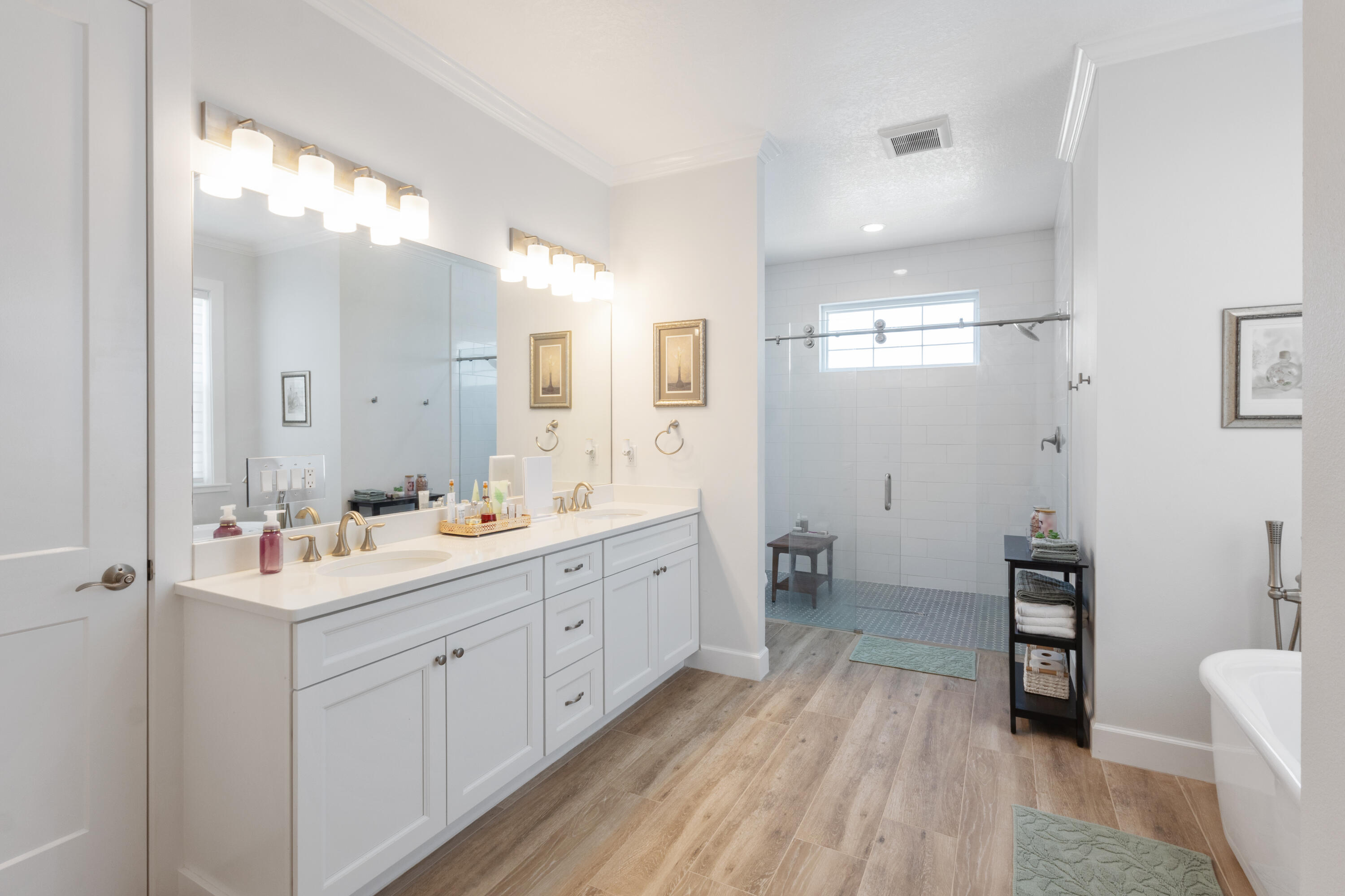 SHERMAN WOOD RANCHES - Residential