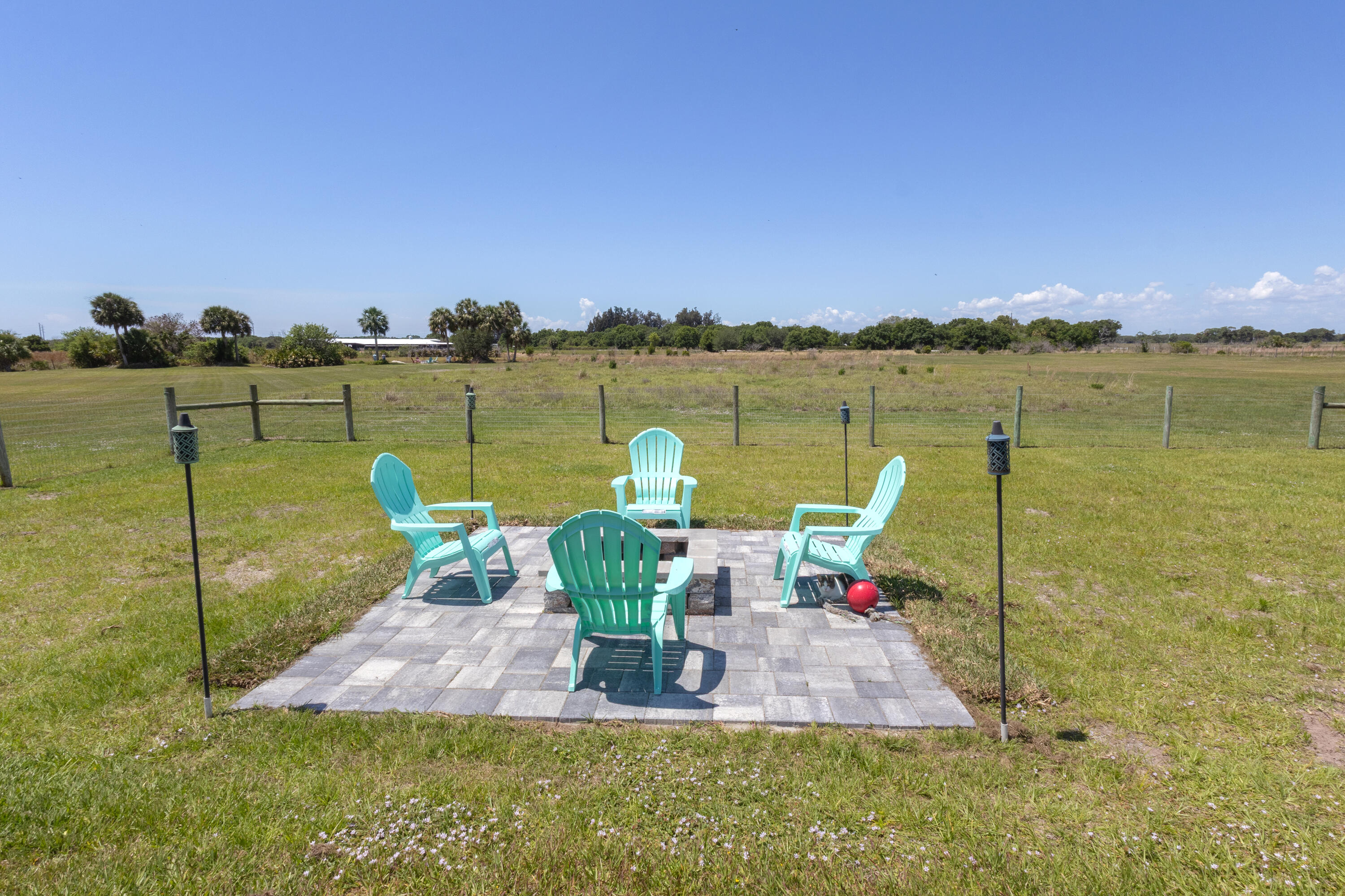 SHERMAN WOOD RANCHES - Residential