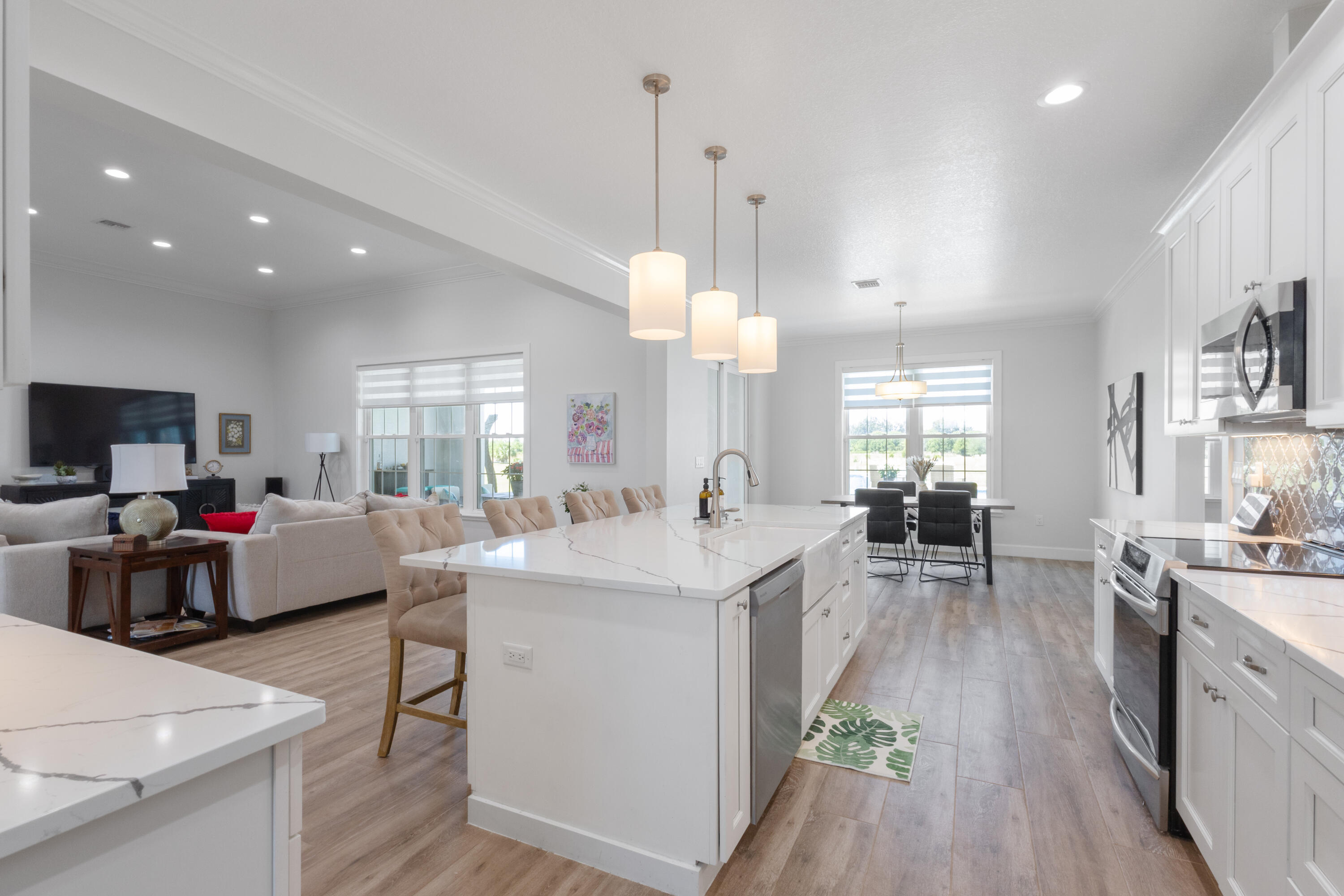 SHERMAN WOOD RANCHES - Residential