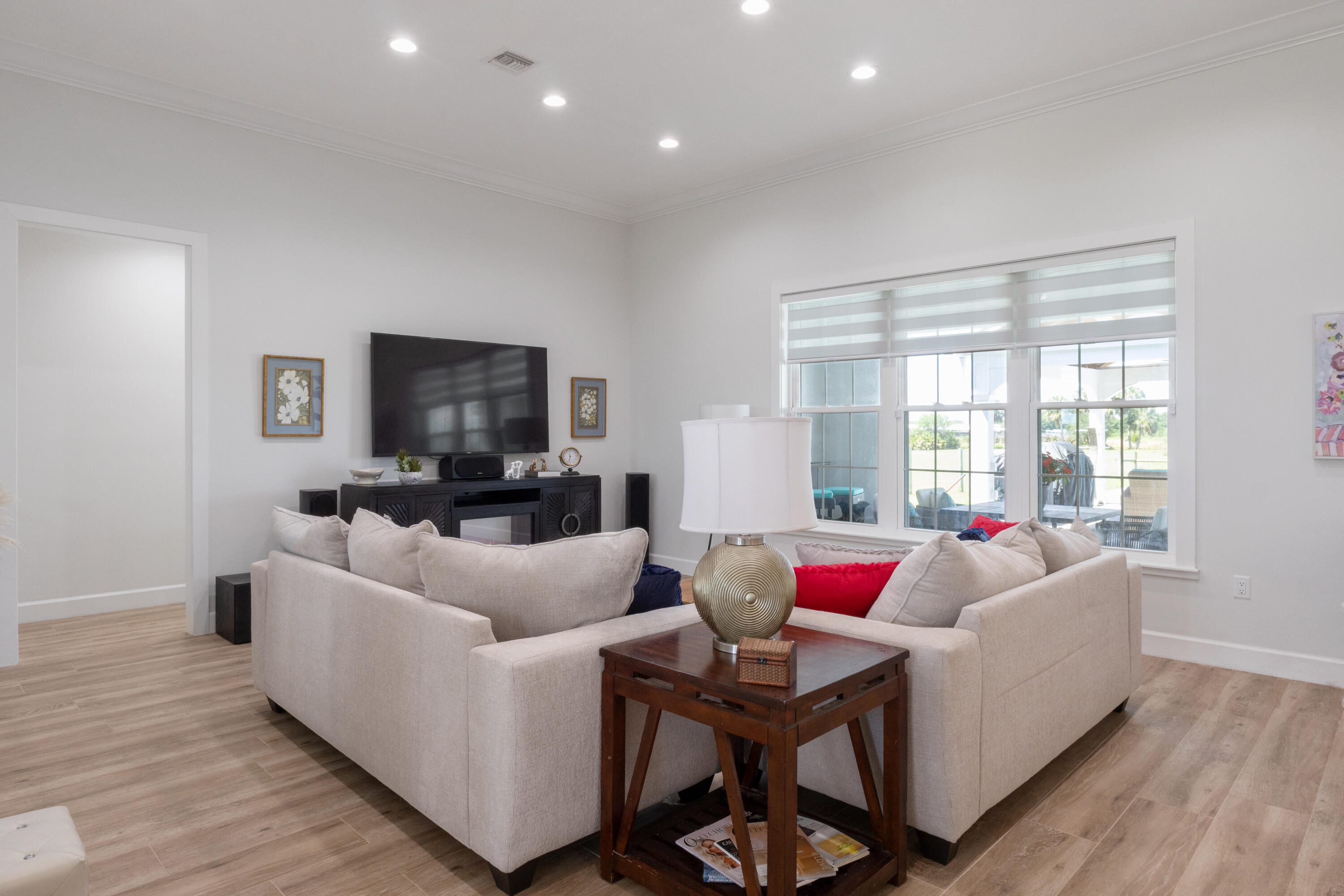 SHERMAN WOOD RANCHES - Residential