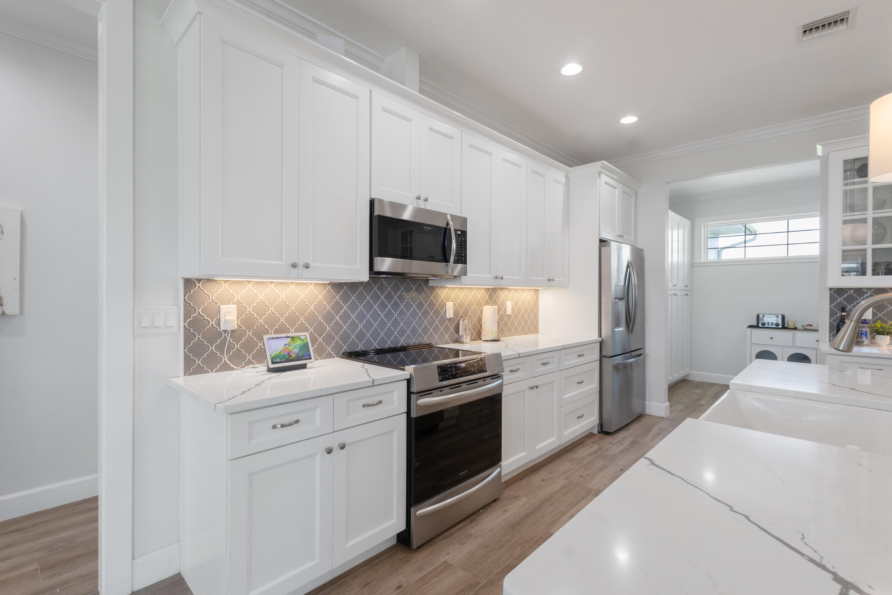 SHERMAN WOOD RANCHES - Residential