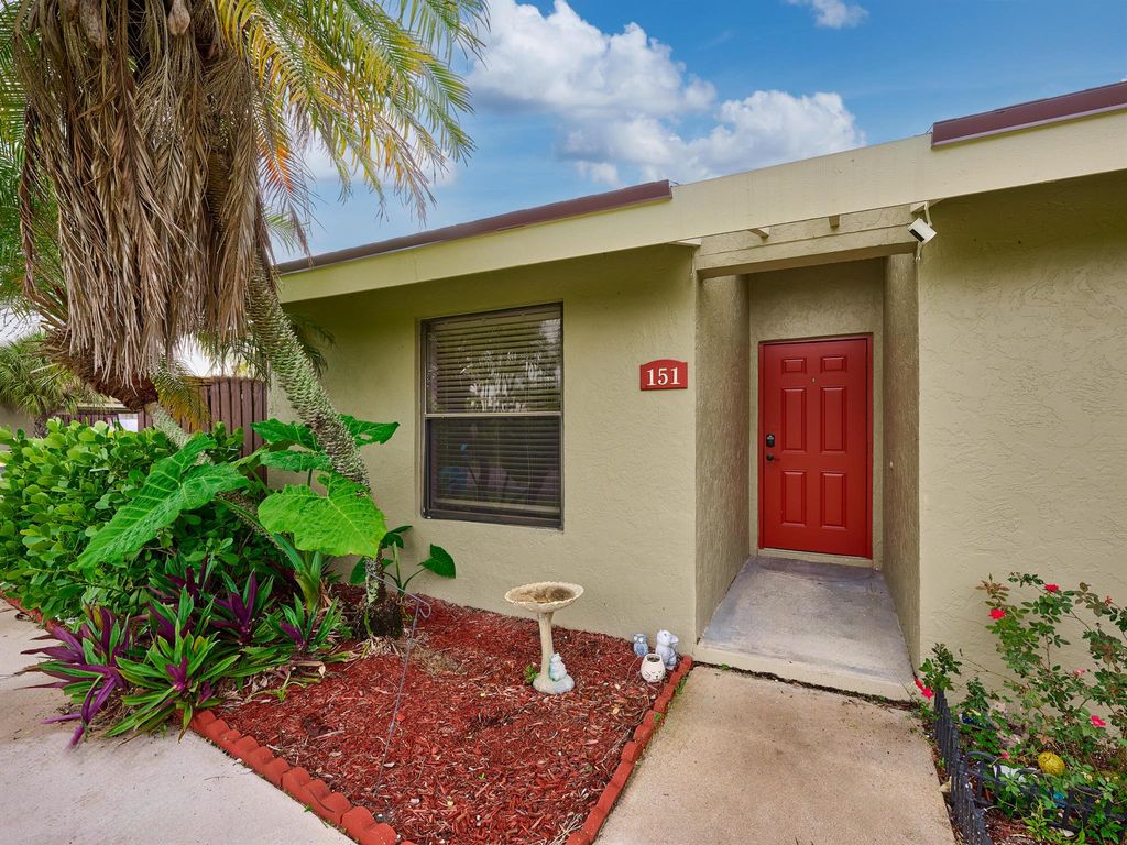 Photo of 151 Meadows Drive, Boynton Beach, FL 33436 (MLS # R11090161)