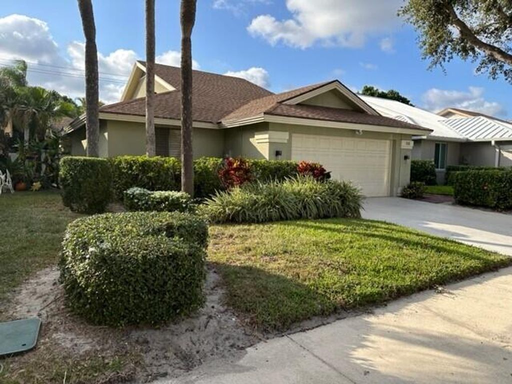 Photo of 150 Cape Pointe Circle, Jupiter, FL 33477 (MLS # R11088204)