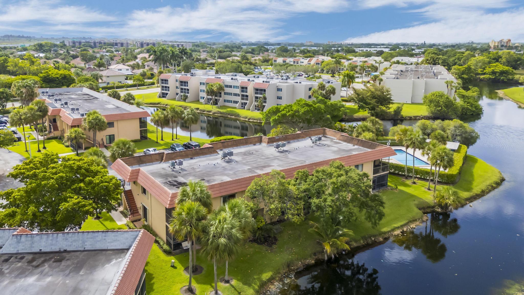 RACQUET CLUB APARTMENTS AT - Residential