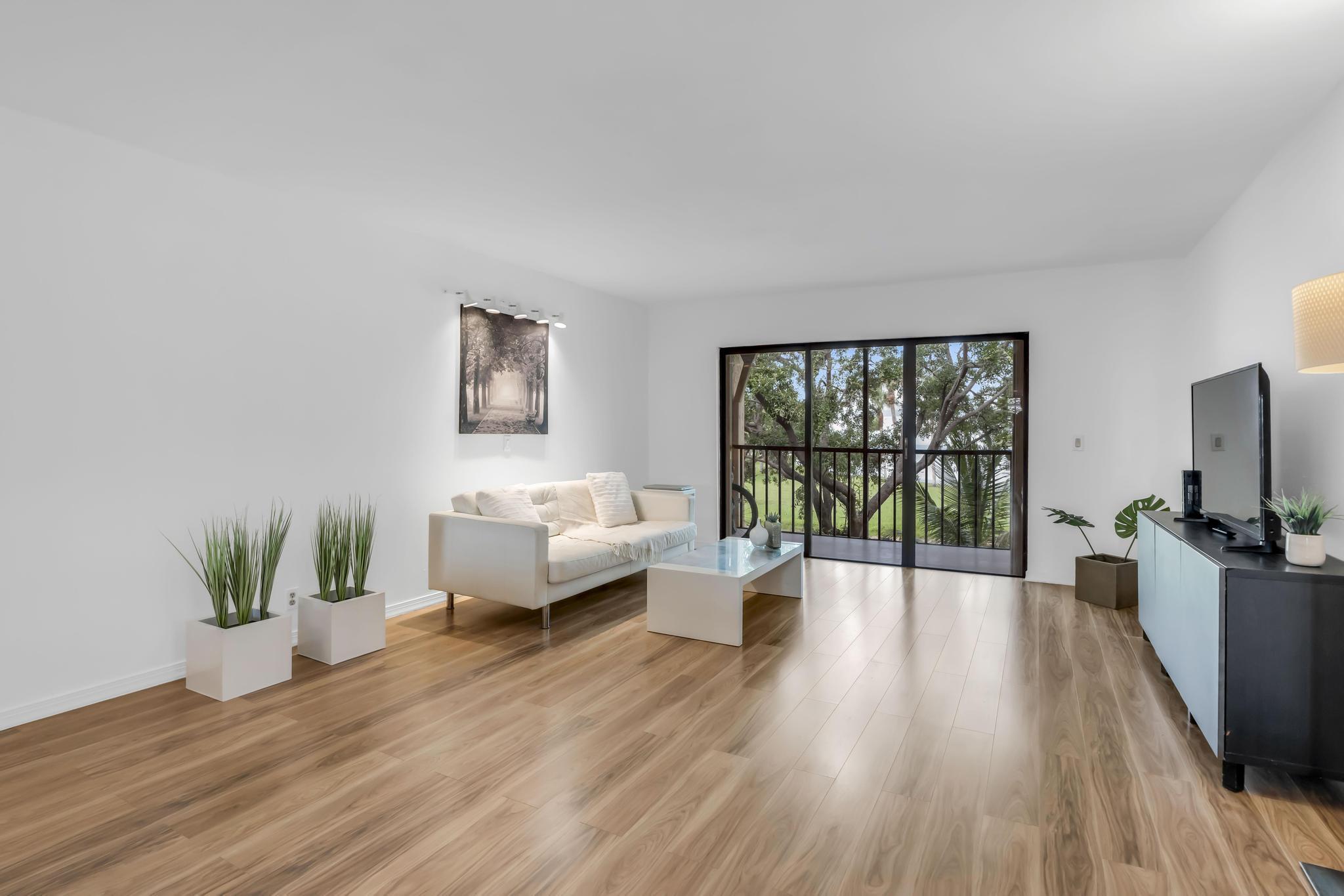 RACQUET CLUB APARTMENTS AT - Residential