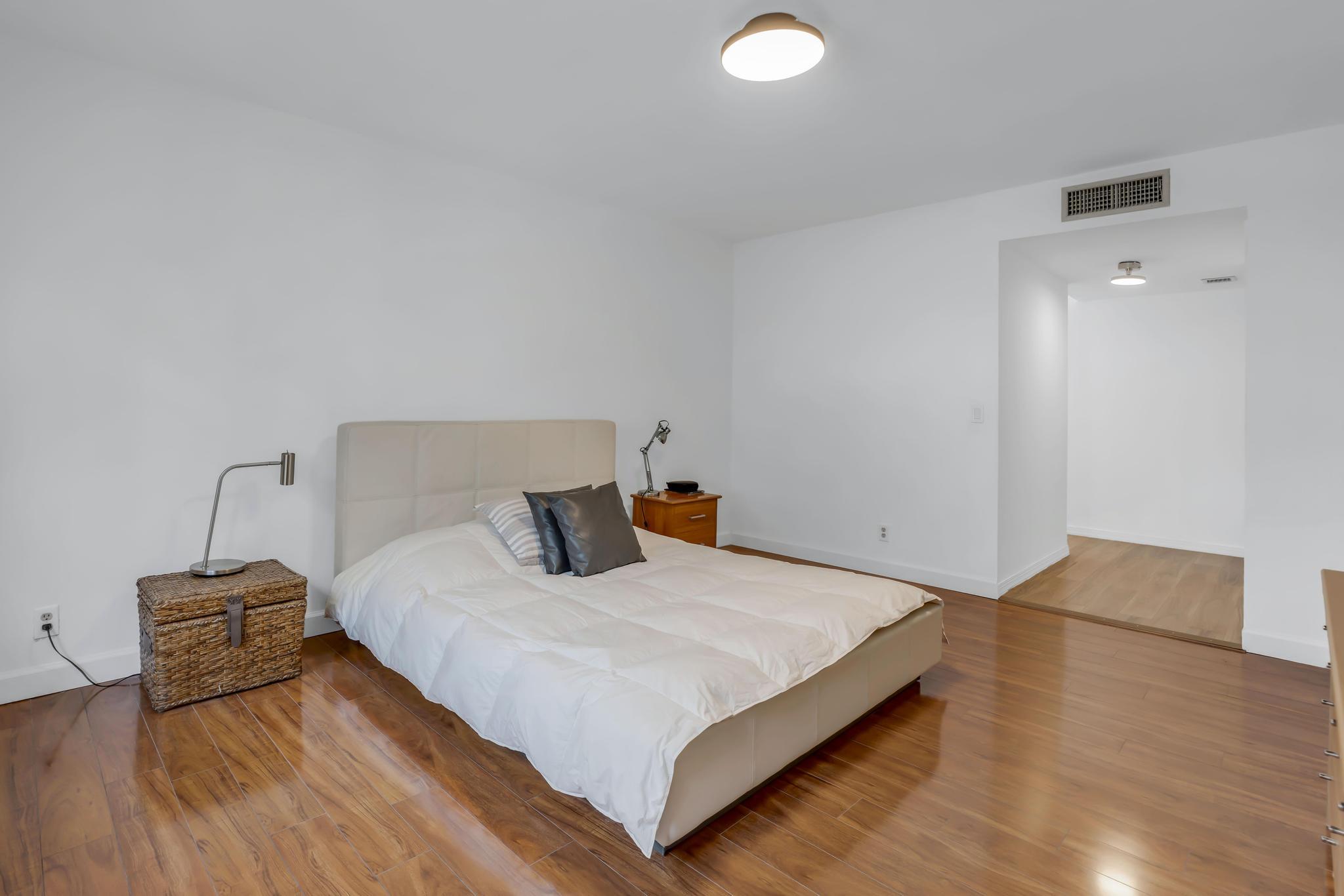 RACQUET CLUB APARTMENTS AT - Residential