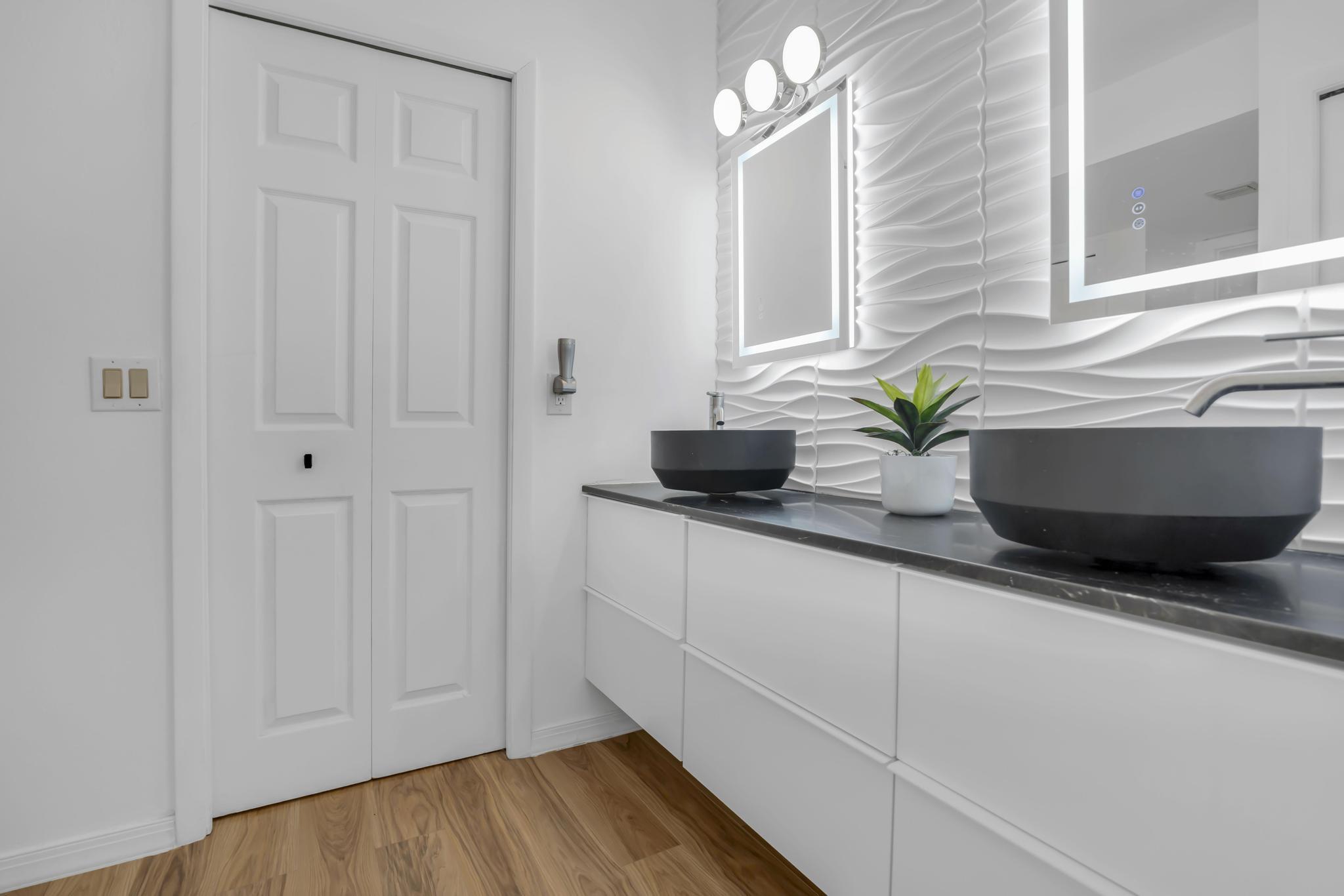 RACQUET CLUB APARTMENTS AT - Residential