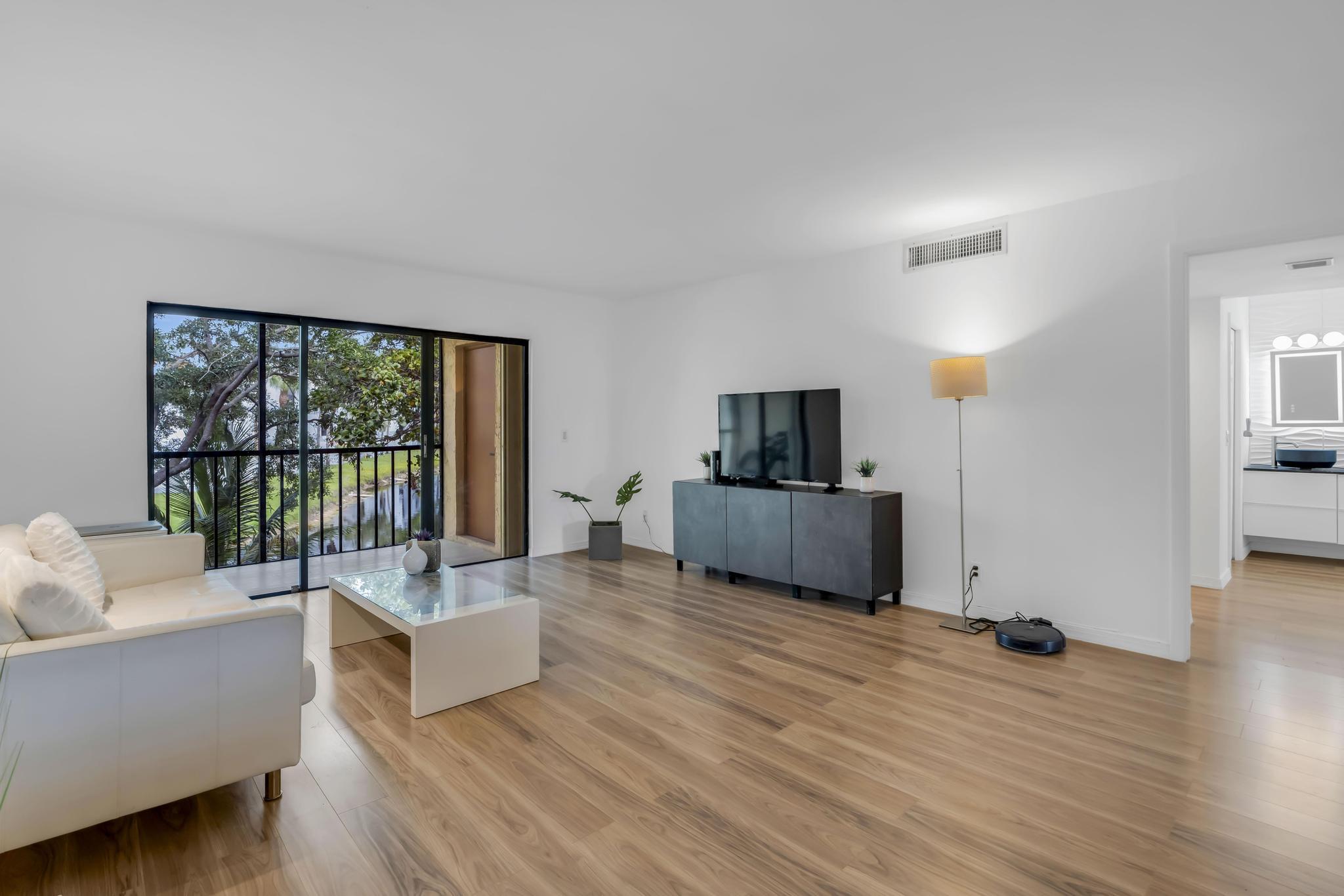 RACQUET CLUB APARTMENTS AT - Residential