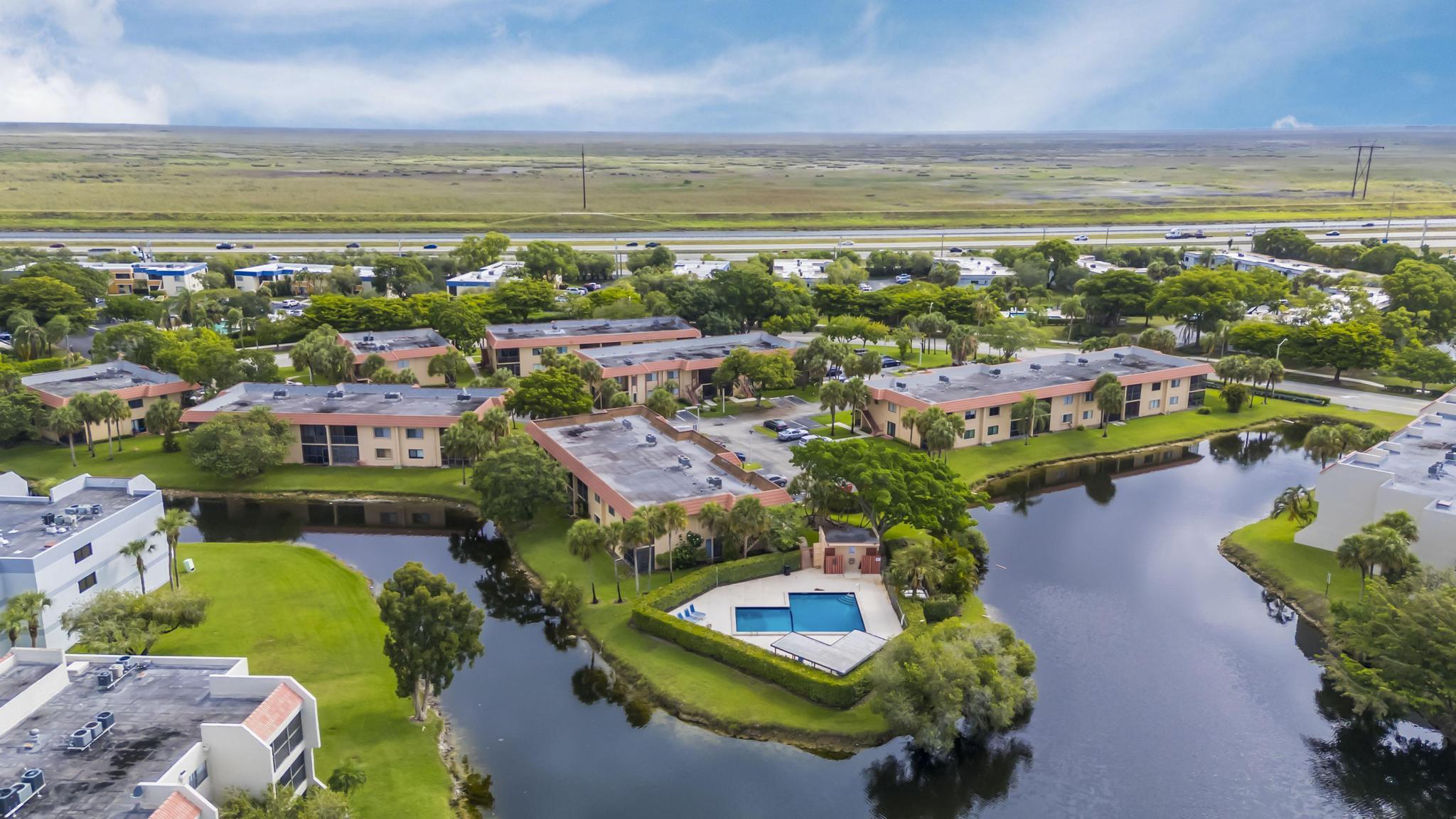 RACQUET CLUB APARTMENTS AT - Residential