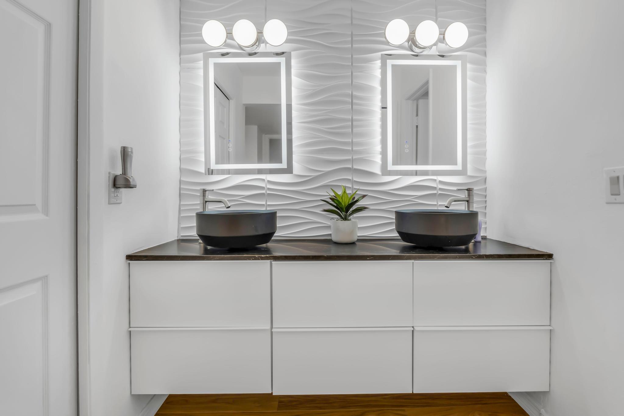 RACQUET CLUB APARTMENTS AT - Residential