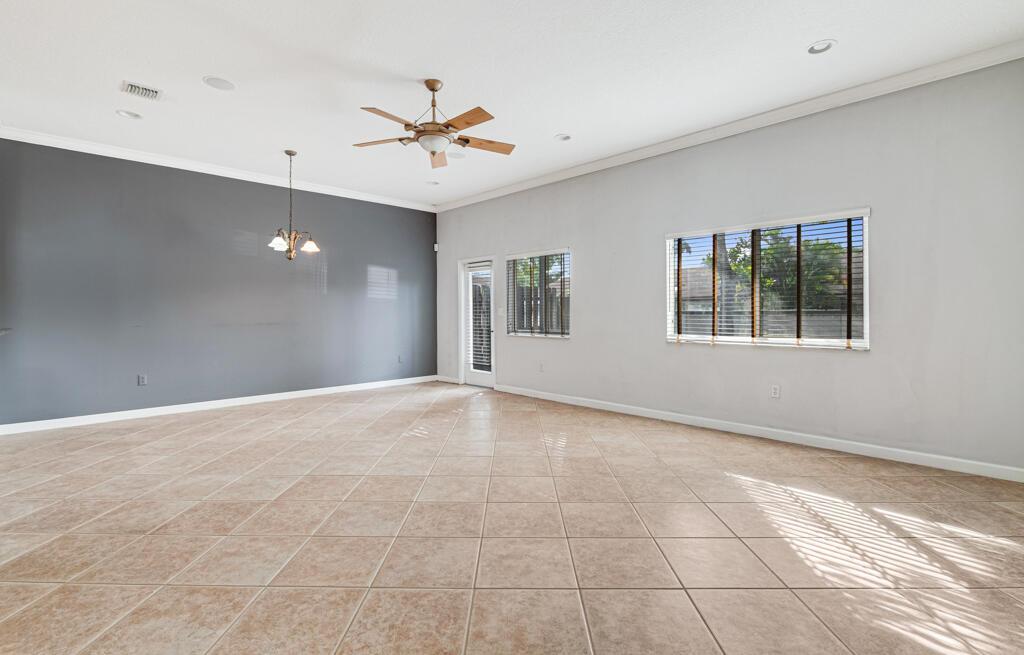 2704 Treasure Cove Circle