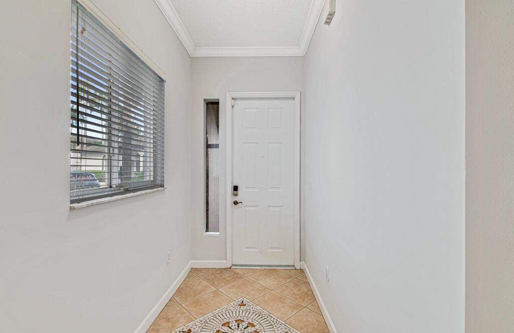 2704 Treasure Cove Circle