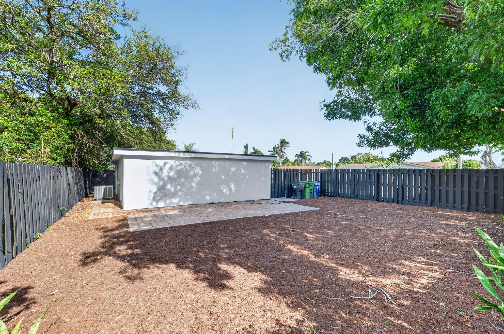 BREEZYWAY MANOR SECOND ADD - Residential