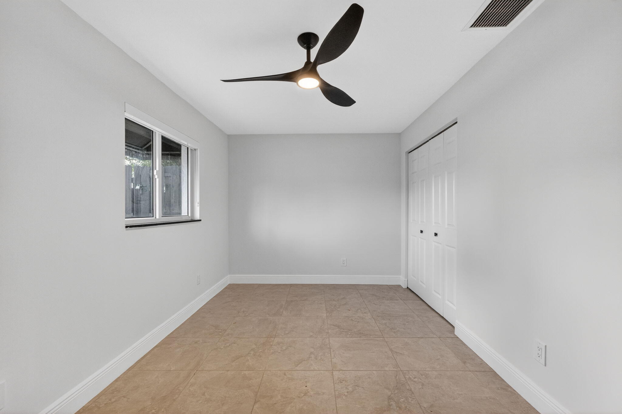 BREEZYWAY MANOR SECOND ADD - Residential