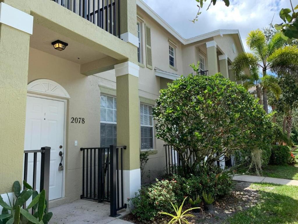 Photo of 2078 SE Glen Ridge Drive, Port Saint Lucie, FL 34952 (MLS # R11125163)