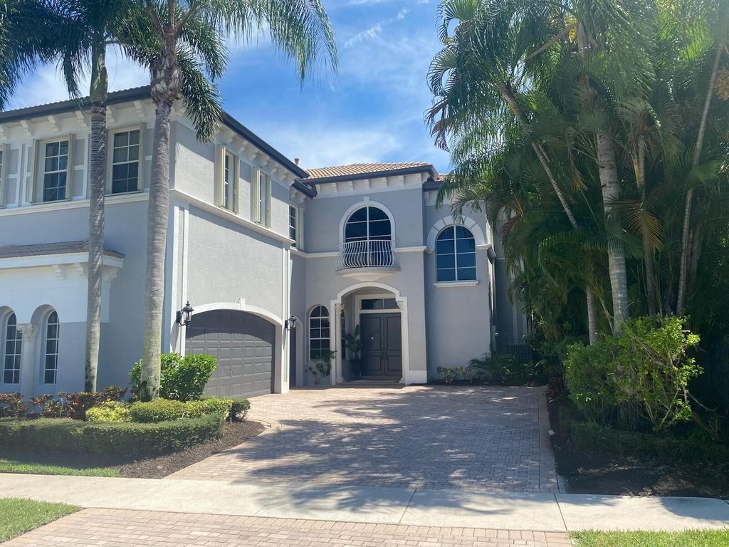 Photo of 6202 Via Venetia N, Delray Beach, FL 33484 (MLS # R11116072)