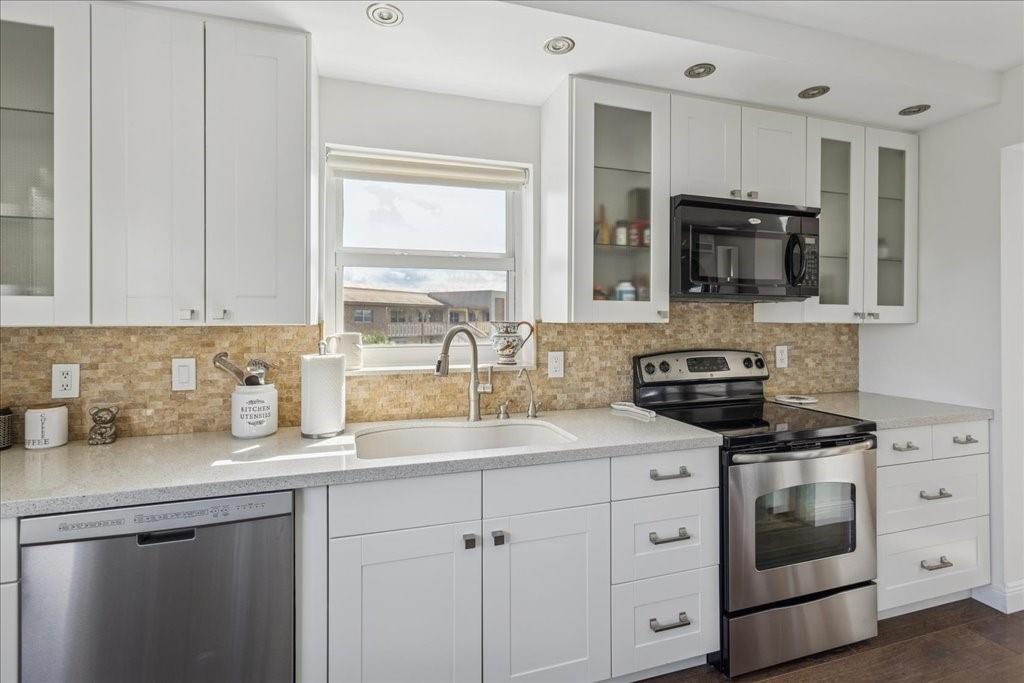 1601 Abaco Dr A4