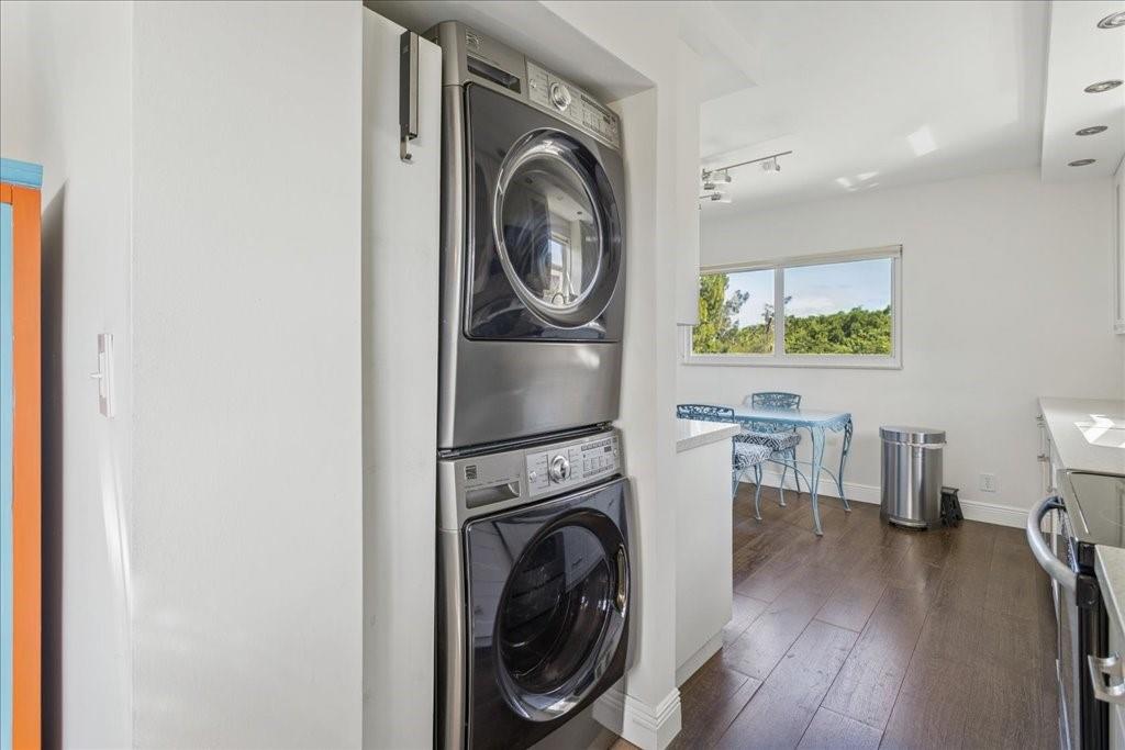 1601 Abaco Dr A4