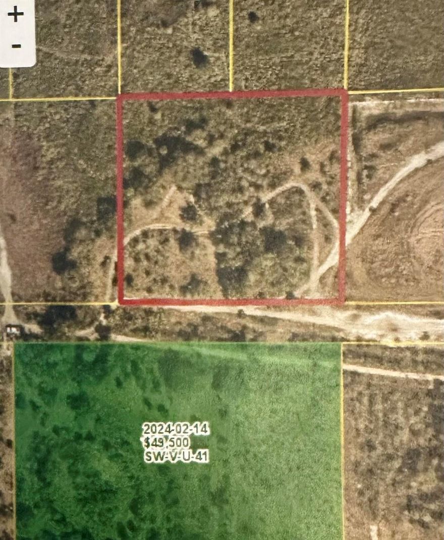 VIKING-2.5 ACRES LOT Unimproved landClose to Kissimmee Prairie State Park. Bring your four-wheelers! This property is ideal for recreational uses such as camping, hunting, and mudding.
