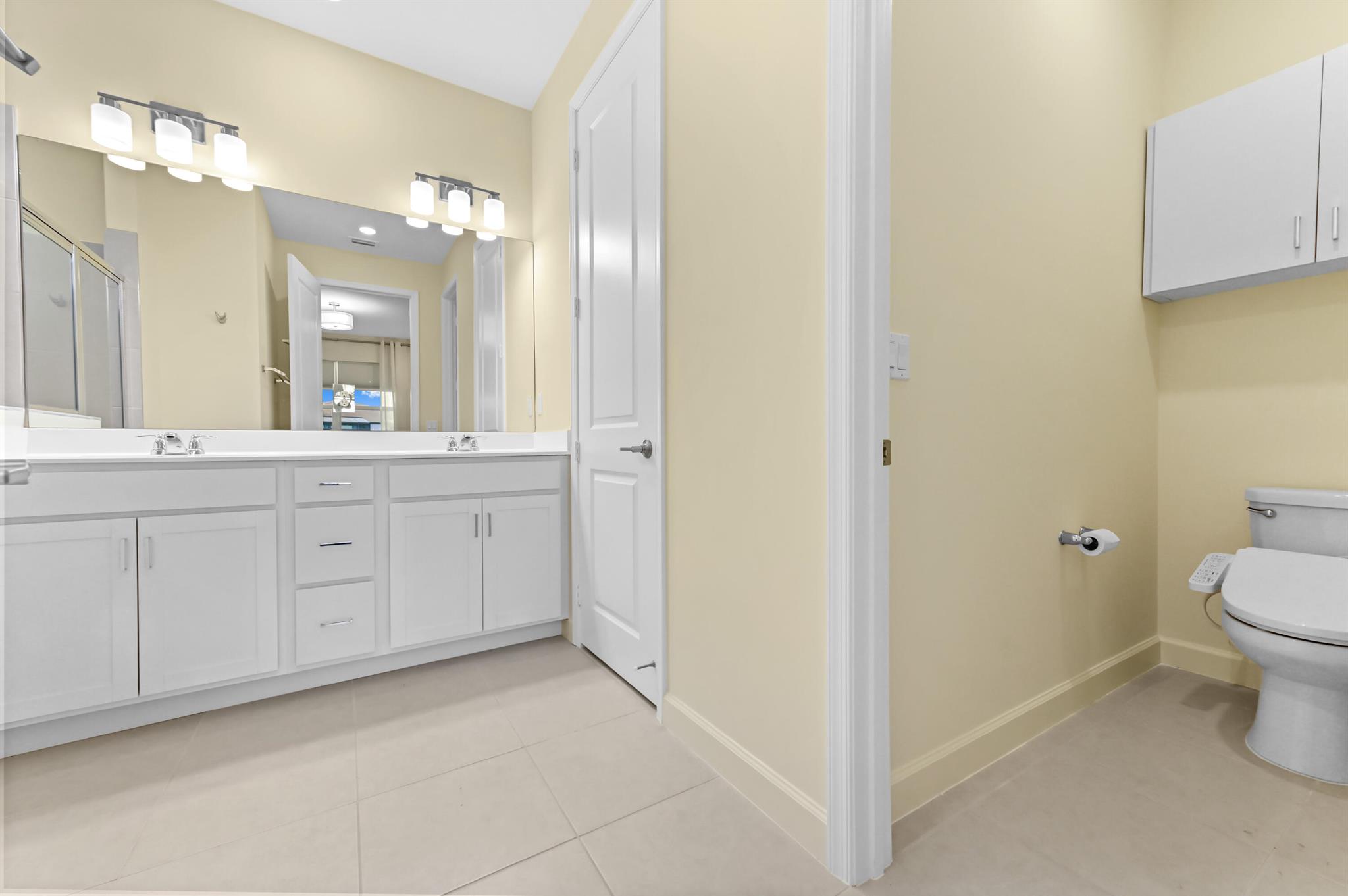 DELRAY TRAILS AT VILLA DE - Residential