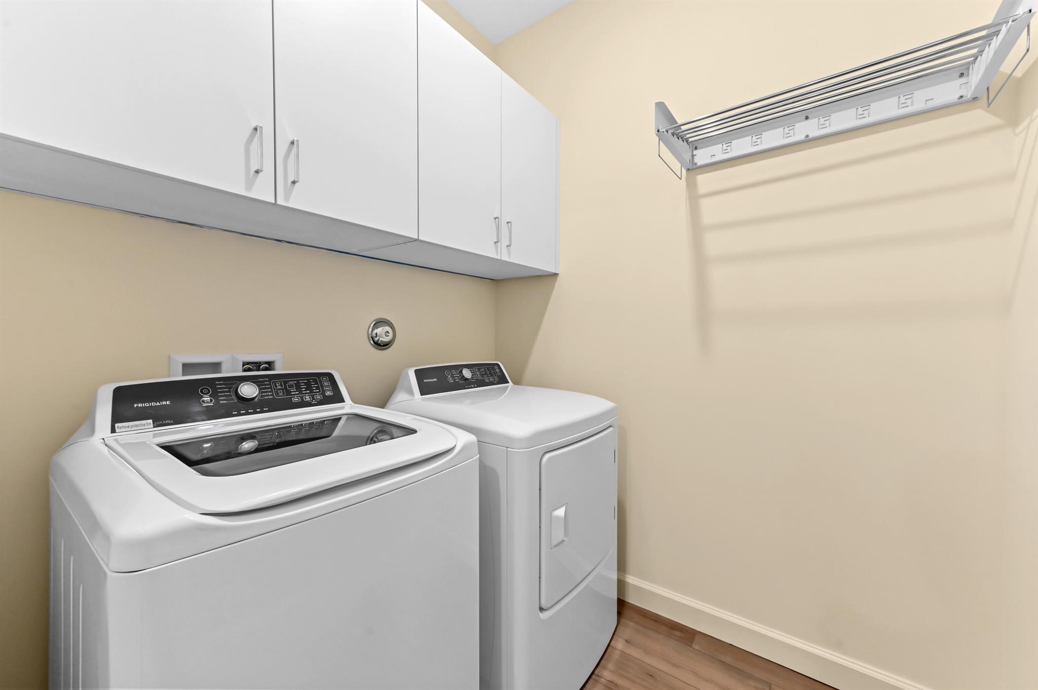 DELRAY TRAILS AT VILLA DE - Residential