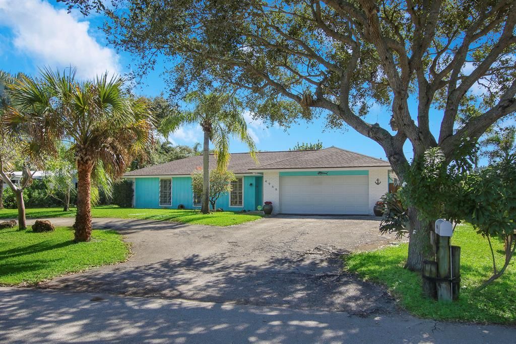 Photo of 4966 Bimini Road, Tequesta, FL 33469 (MLS # R10758312)