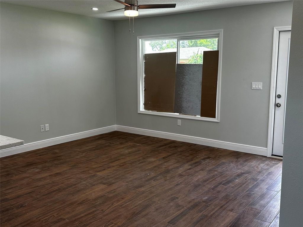 Photo of 581 SE Tanner Avenue, Port Saint Lucie, FL 34984 (MLS # F10452345)