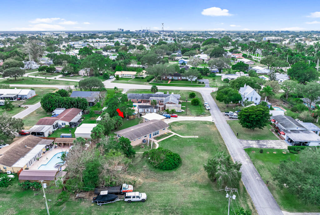 CLEWISTON RAILROAD TRACTS - Residential