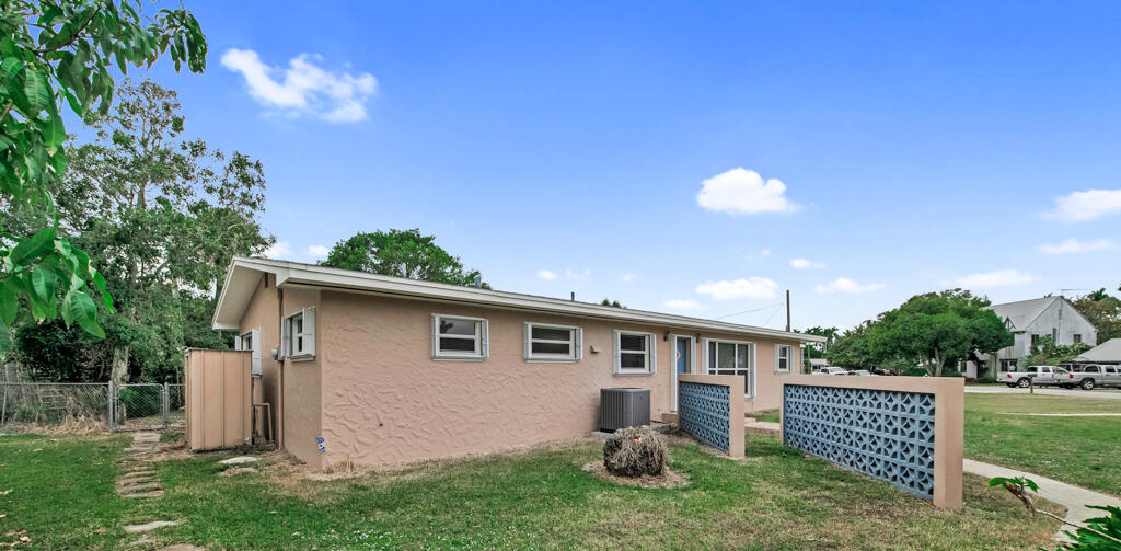 CLEWISTON RAILROAD TRACTS - Residential