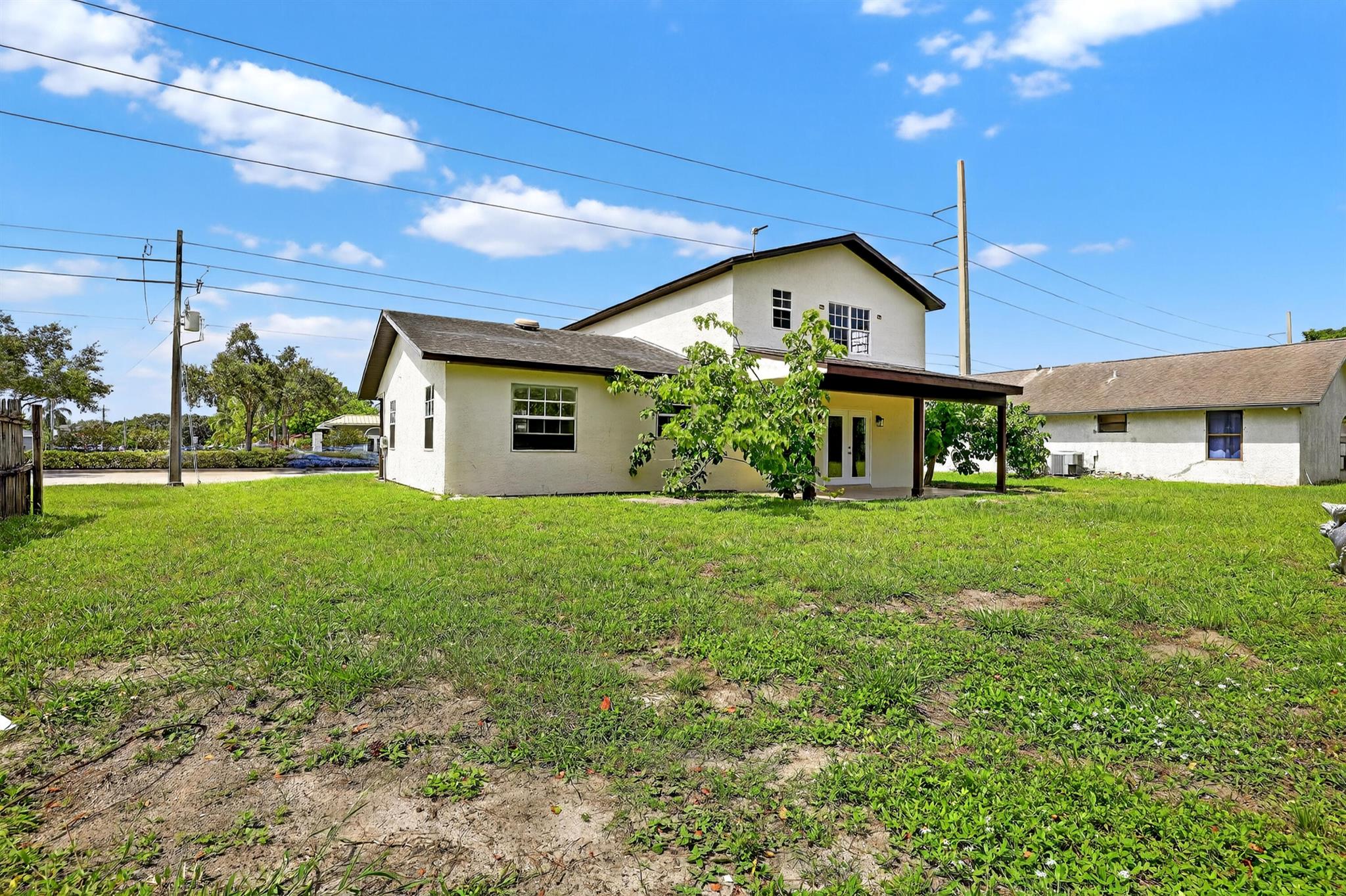 565 SE Port St Lucie Boulevard, Port St Lucie, FL, 34984/$399,000 2 565 SE Port St Lucie Boulevard