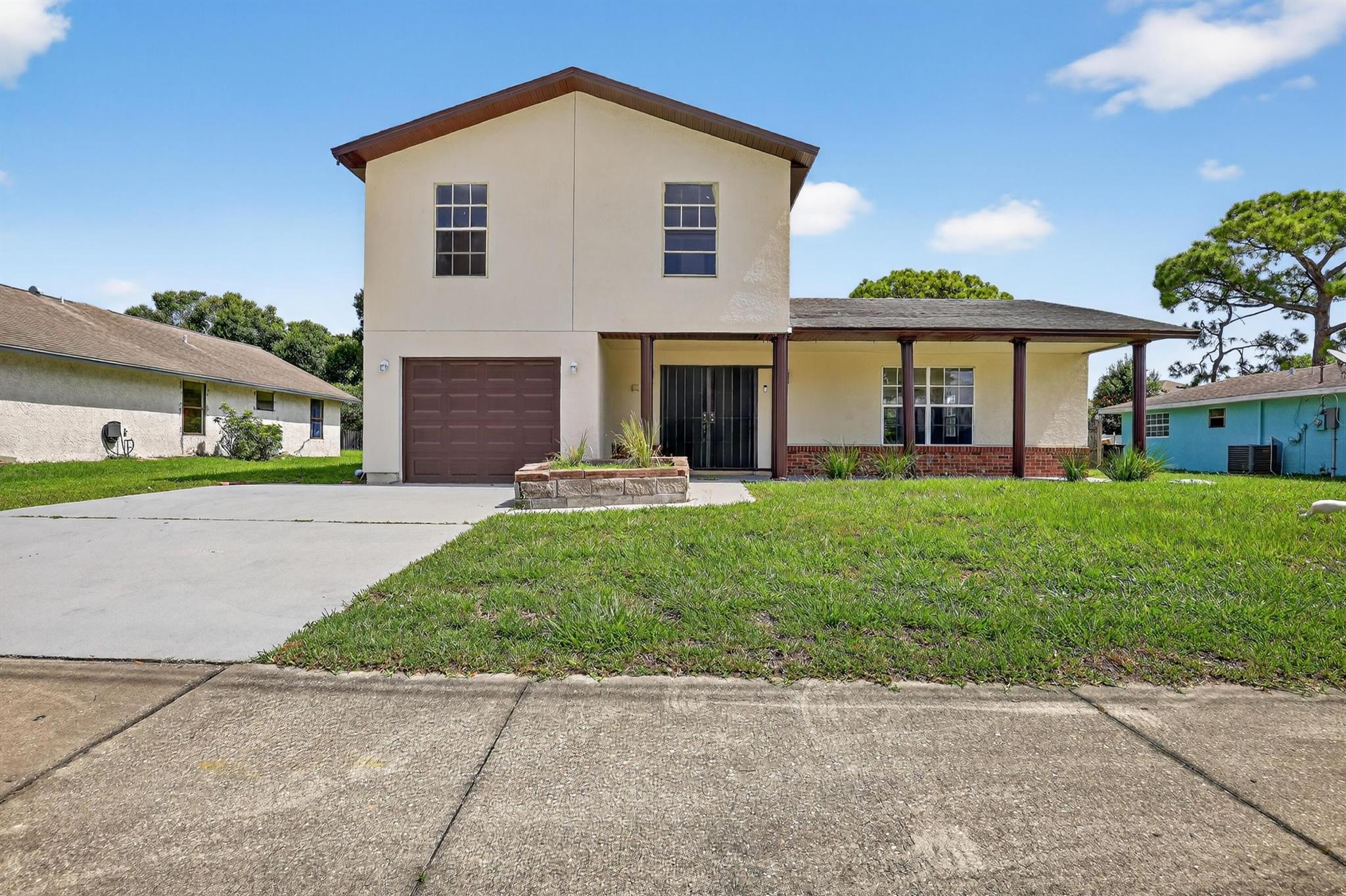 565 SE Port St Lucie Boulevard, Port St Lucie, FL, 34984/$399,000 3 565 SE Port St Lucie Boulevard