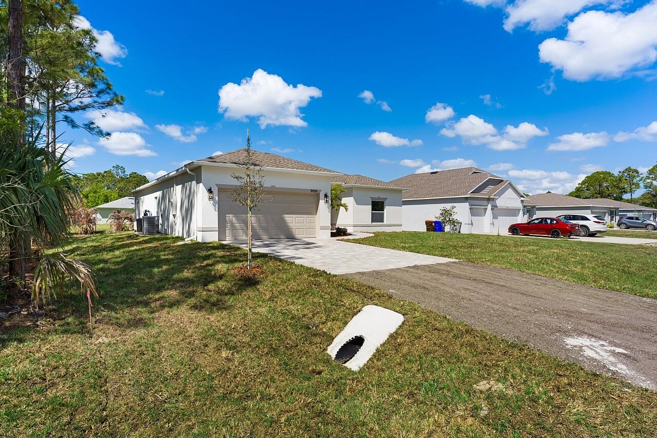 VERO LAKE ESTATES UNIT H-2 - Residential