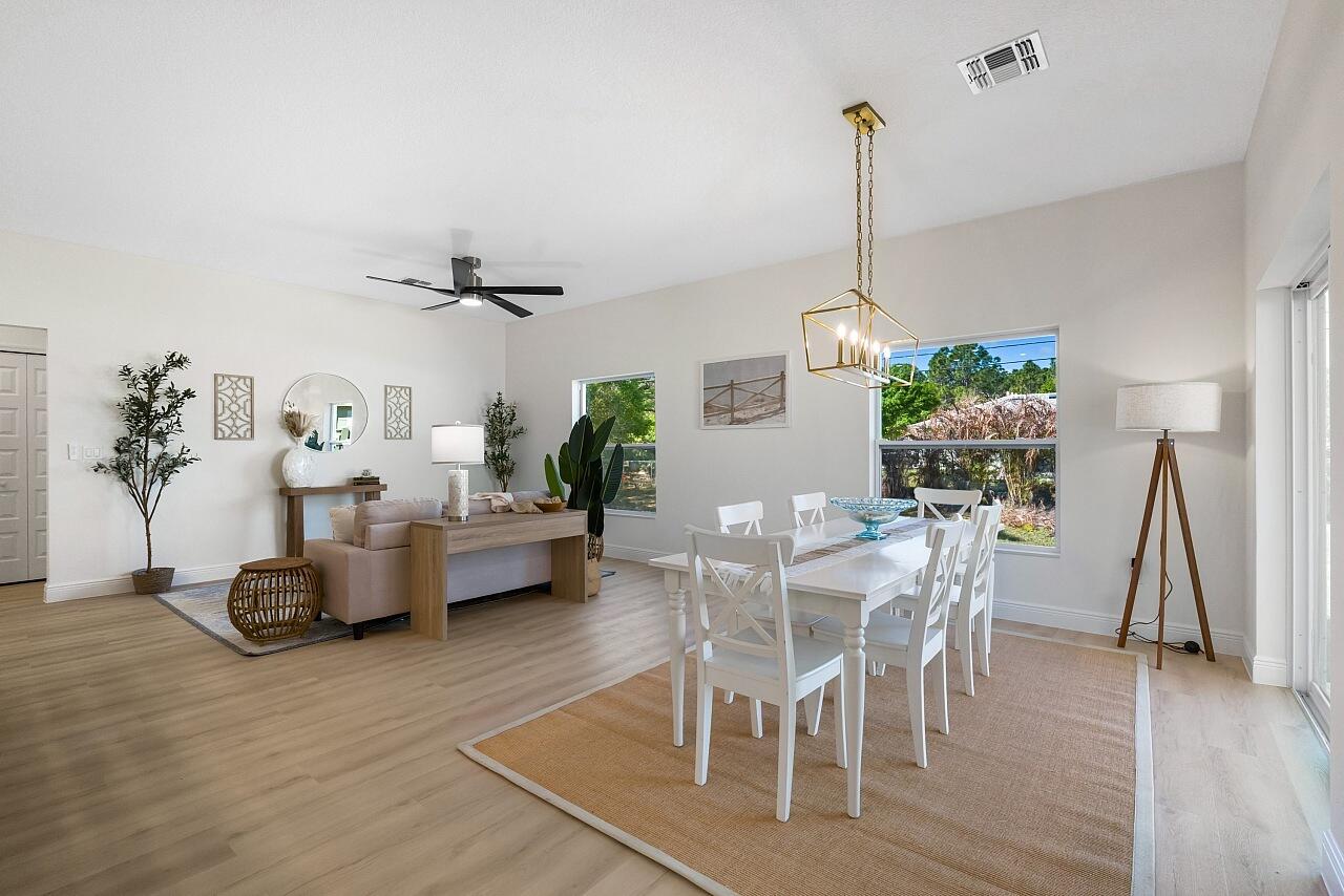 VERO LAKE ESTATES UNIT H-2 - Residential