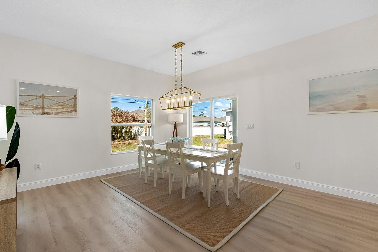 VERO LAKE ESTATES UNIT H-2 - Residential