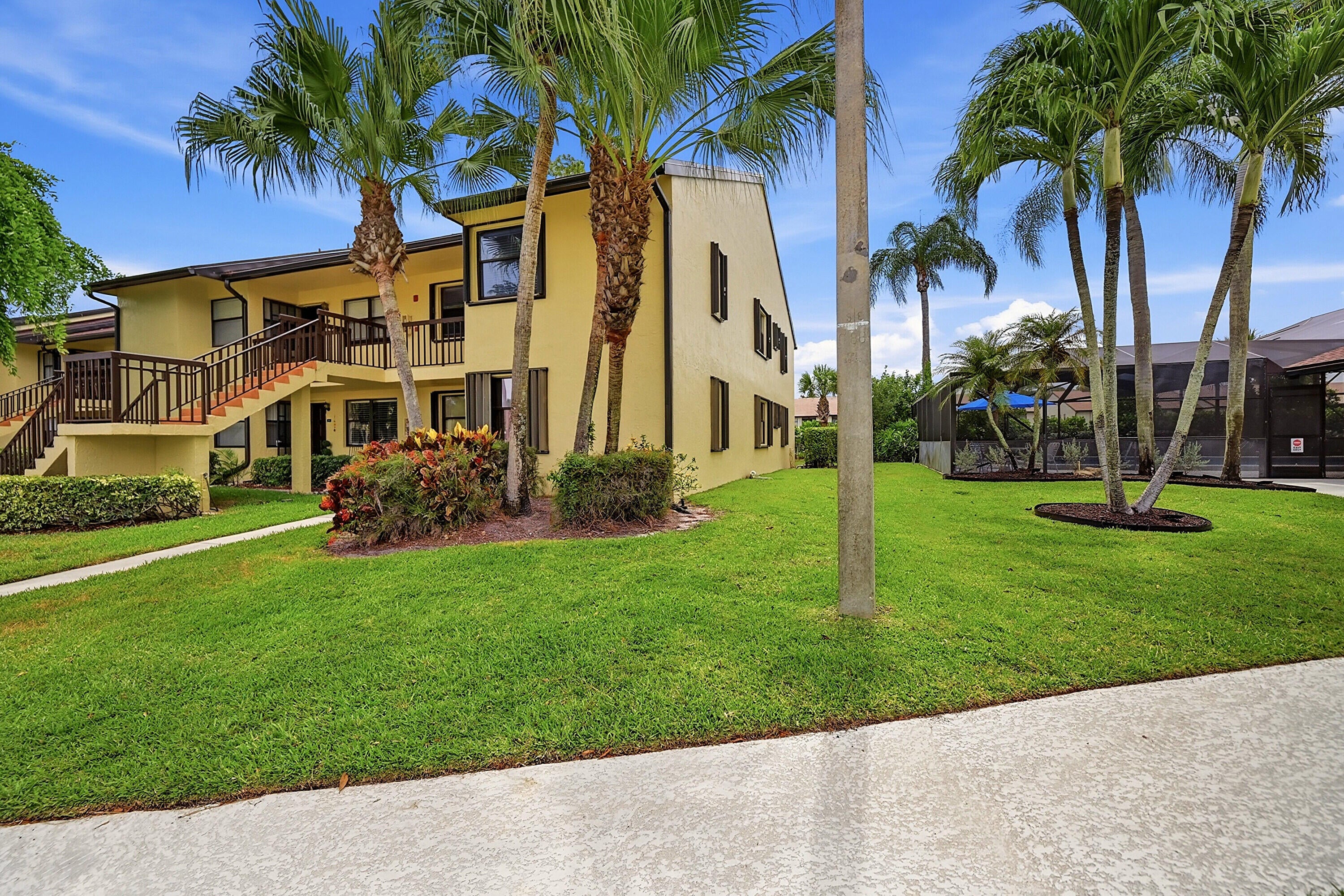 4699 E Lucerne Lakes Boulevard 206, Lake Worth FL 33467