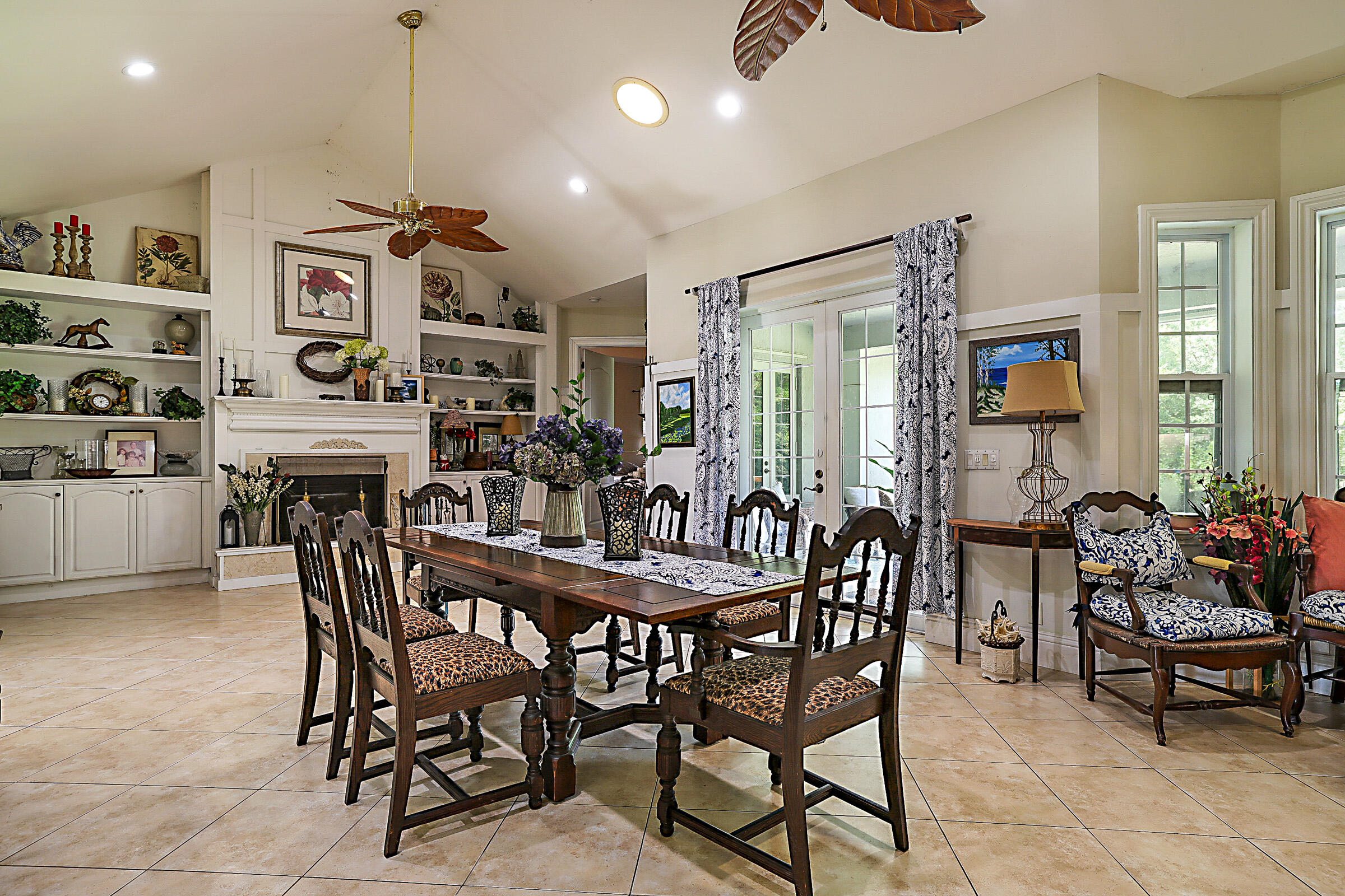 LOXAHATCHEE - Residential