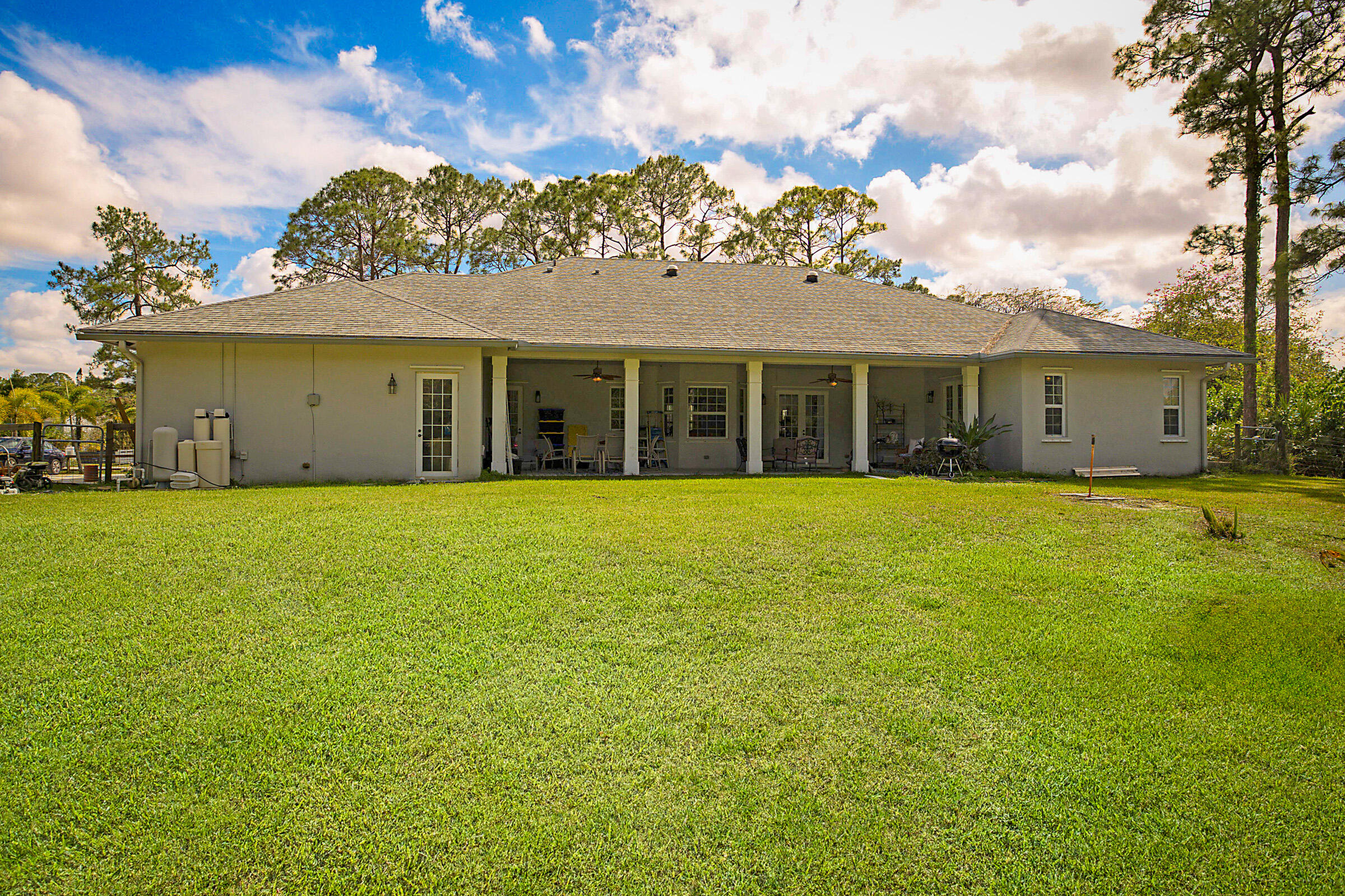 LOXAHATCHEE - Residential