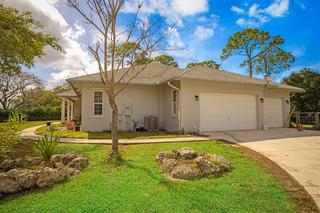 Photo of 17887 N 68th St Street N, The Acreage, FL 33470 (MLS # B26010865)