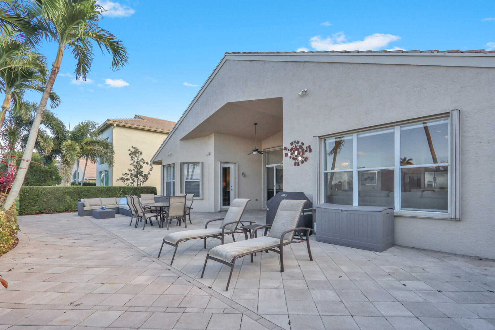 VALENCIA PALMS 3 - Residential