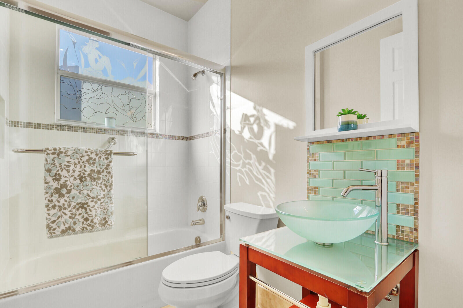 VALENCIA PALMS 3 - Residential