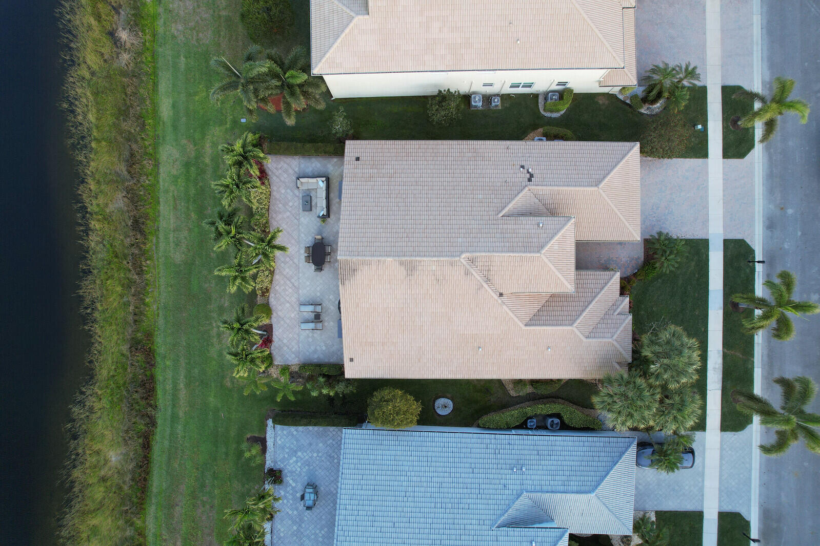 VALENCIA PALMS 3 - Residential