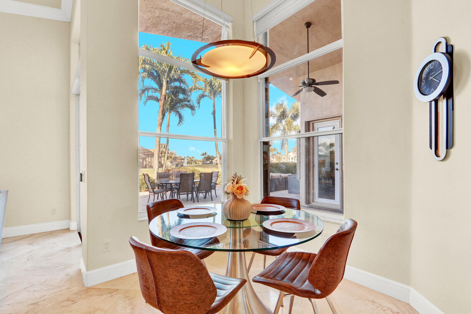 VALENCIA PALMS 3 - Residential