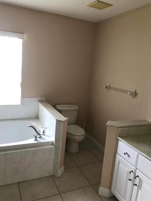 PORT ST LUCIE SECTION 27 - Residential Lease