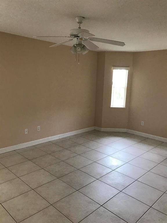 PORT ST LUCIE SECTION 27 - Residential Lease
