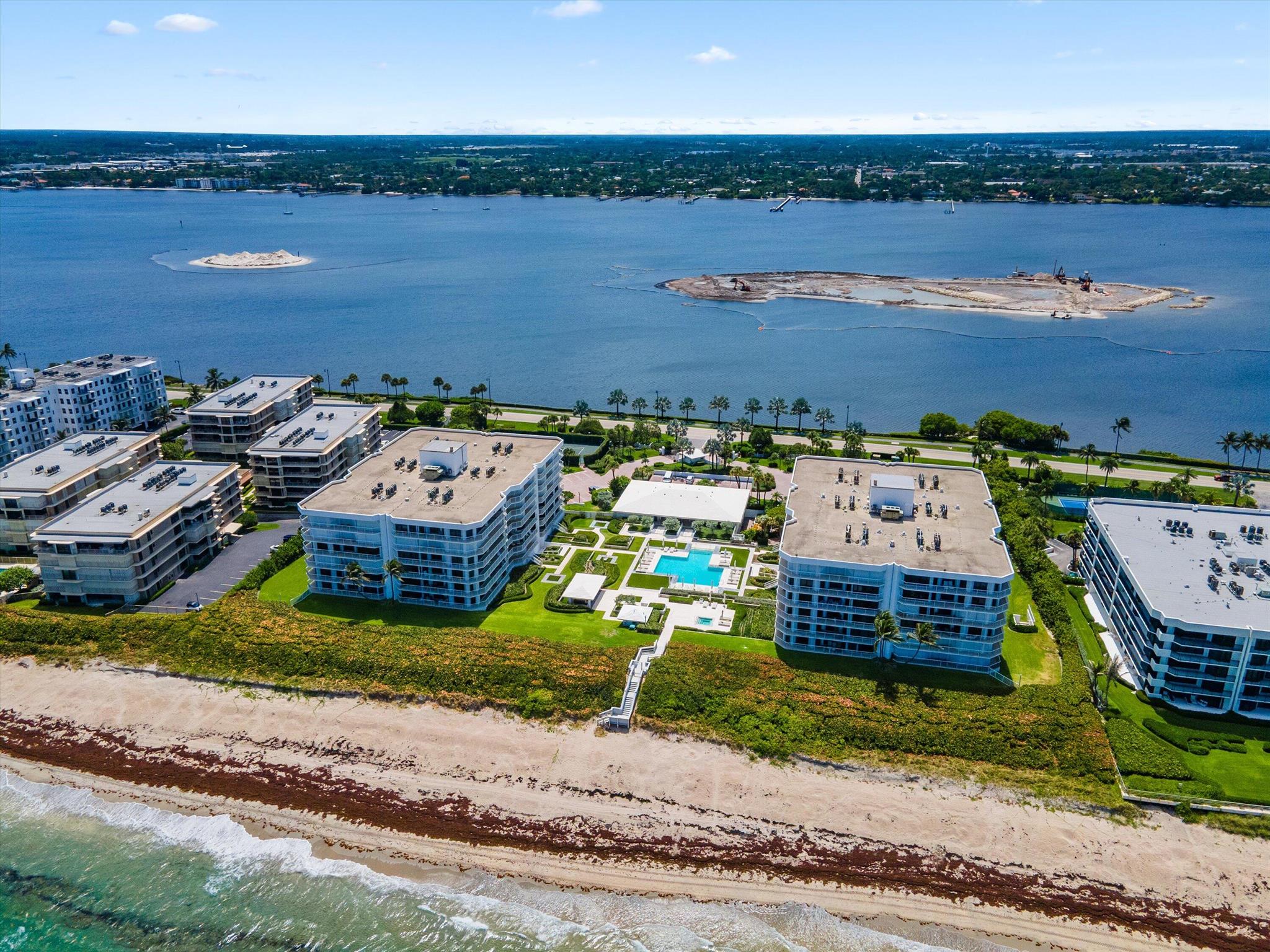 ENCLAVE OF PALM BEACH CON - Residential