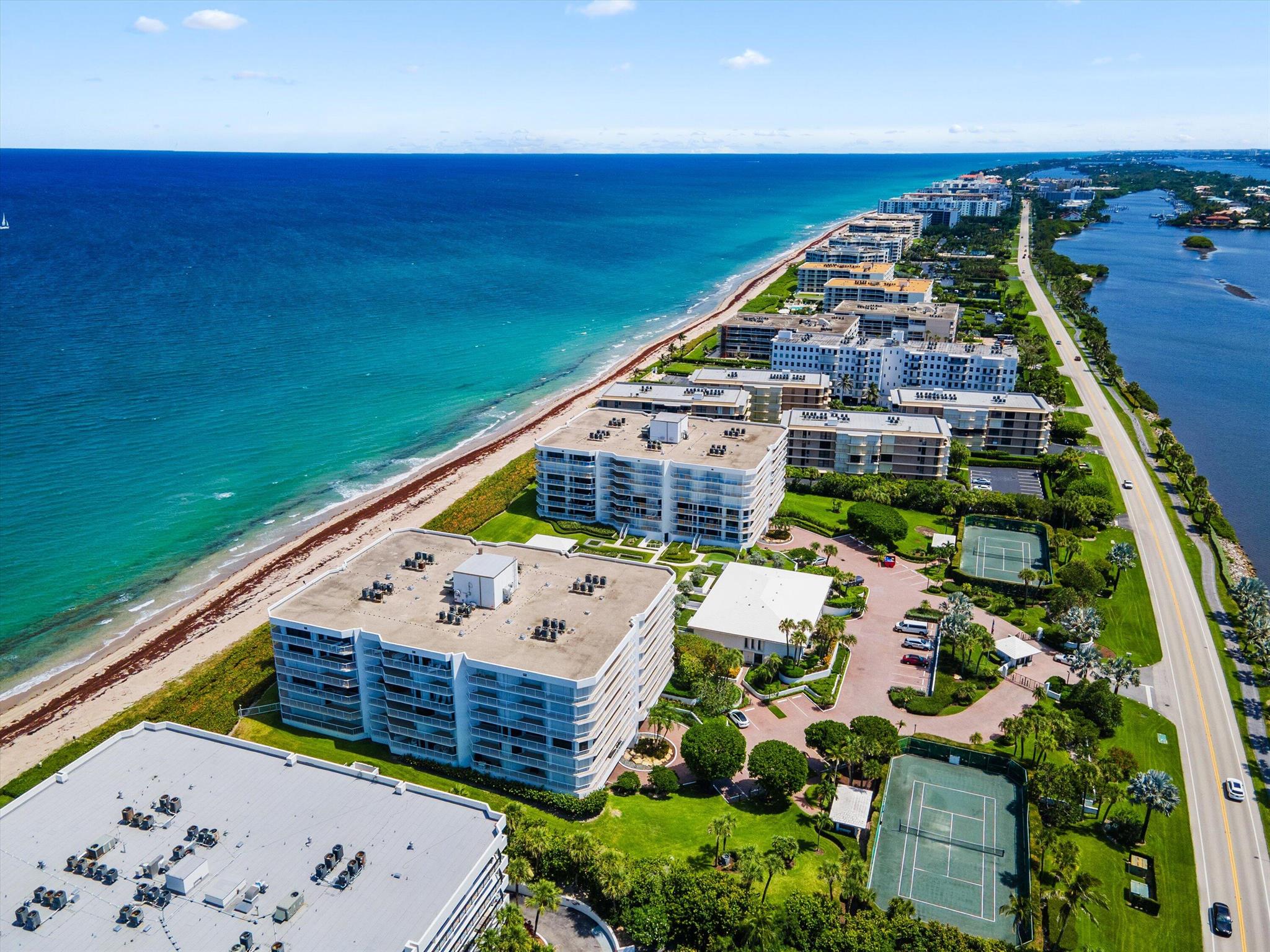 ENCLAVE OF PALM BEACH CON - Residential