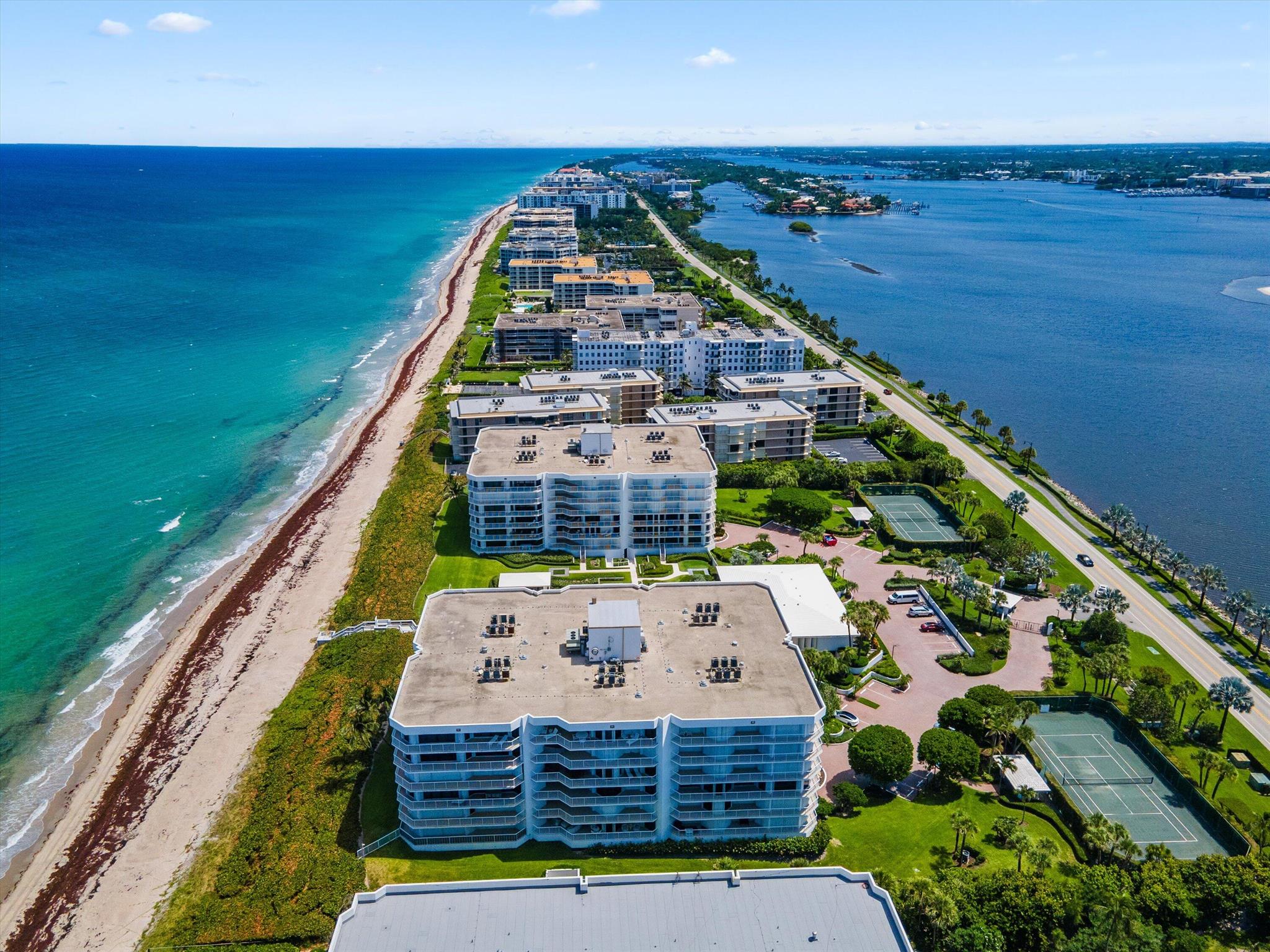 ENCLAVE OF PALM BEACH CON - Residential