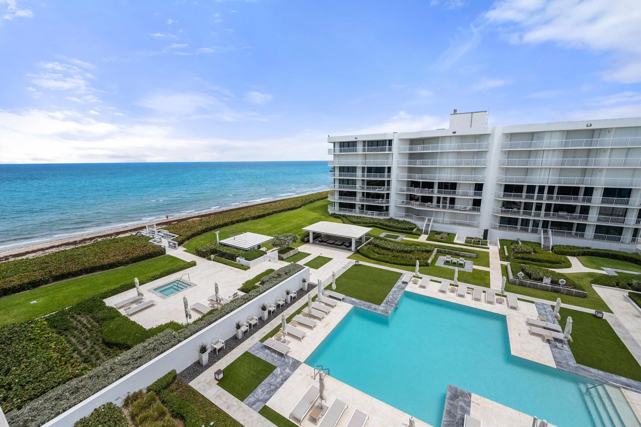 ENCLAVE OF PALM BEACH CON - Residential