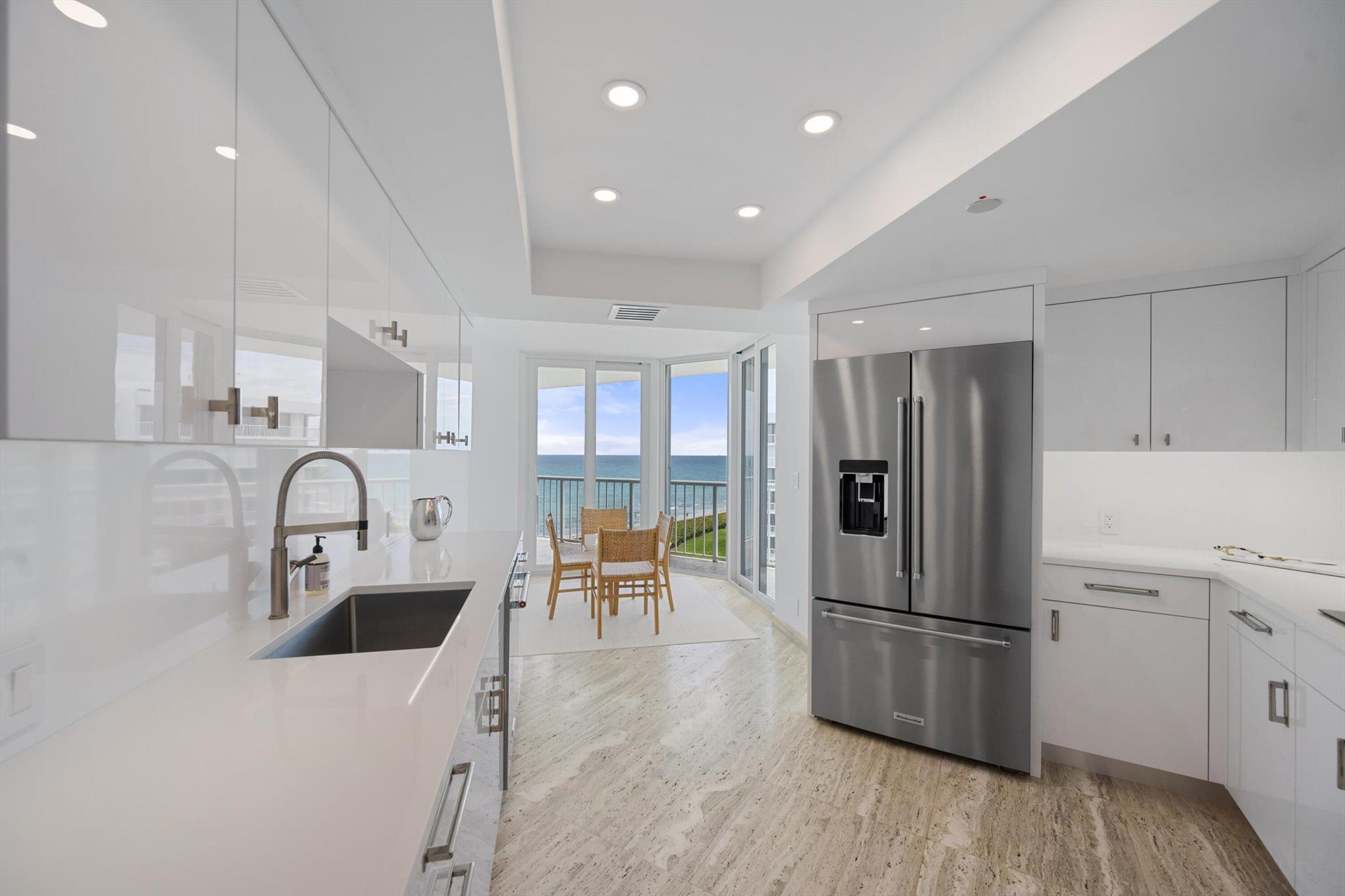 ENCLAVE OF PALM BEACH CON - Residential